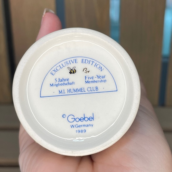 Hummel “FLOWER GIRL” Hum 548 - Picture 4 of 5